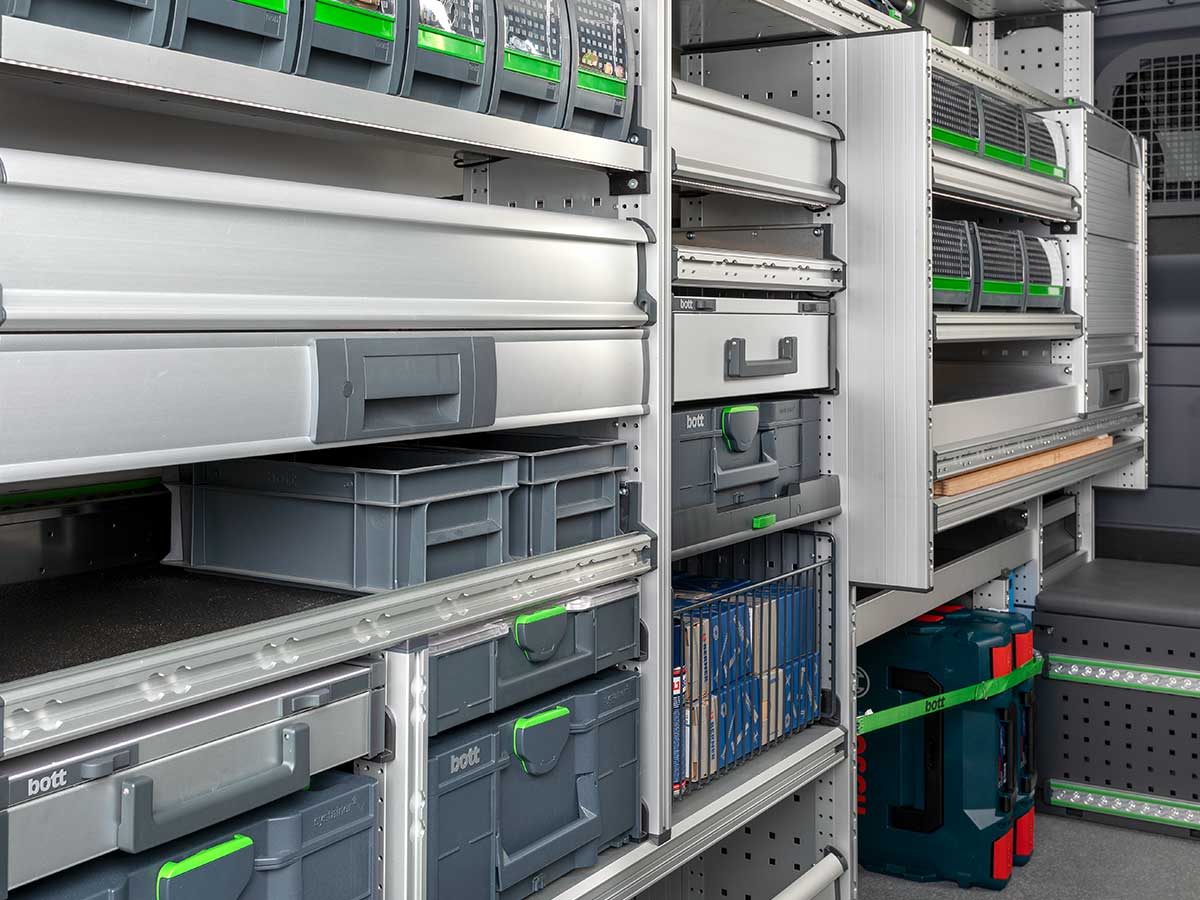 In der bott vario3 Fahrzeugeirnichtung oder in Koffern – wie dem praktischen Systainer³ – können Sie Ihre Kleinteile und das Verbrauchsmaterial systematisch verstauen.